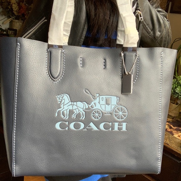SOLD⛔️Authentic Coach pebbled Leather and suede logo snap tote - Picture 2 of 14